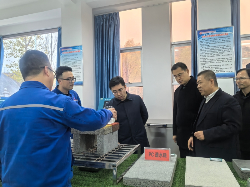 古小冬督導調研工業經濟運行與城市生活垃圾經營服務工作